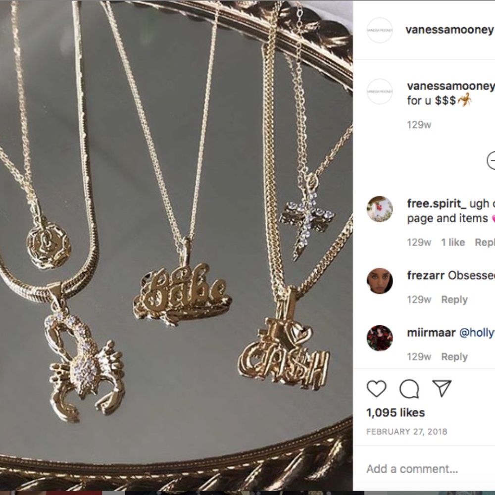 New Vanessa Mooney The Scorpion & Madonna Necklace - Picture 5 of 6